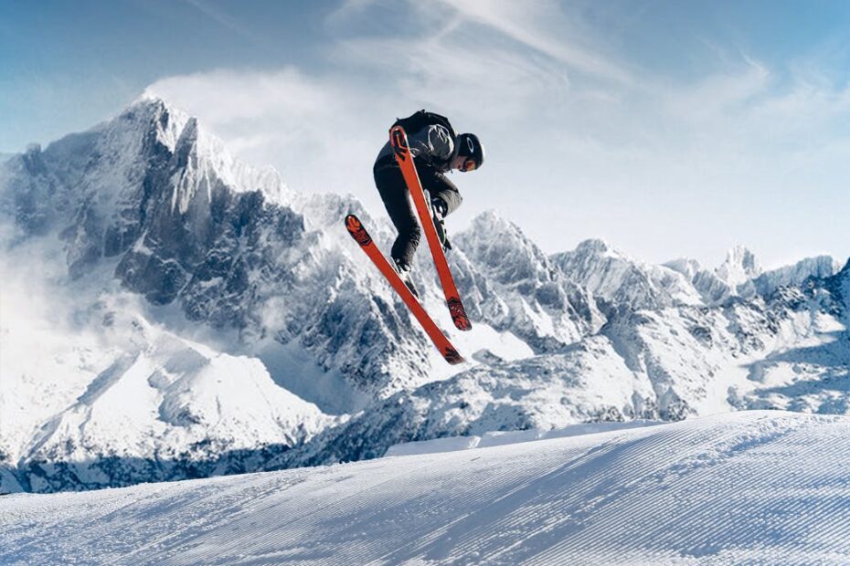 36 Best Ski Trip Packing List